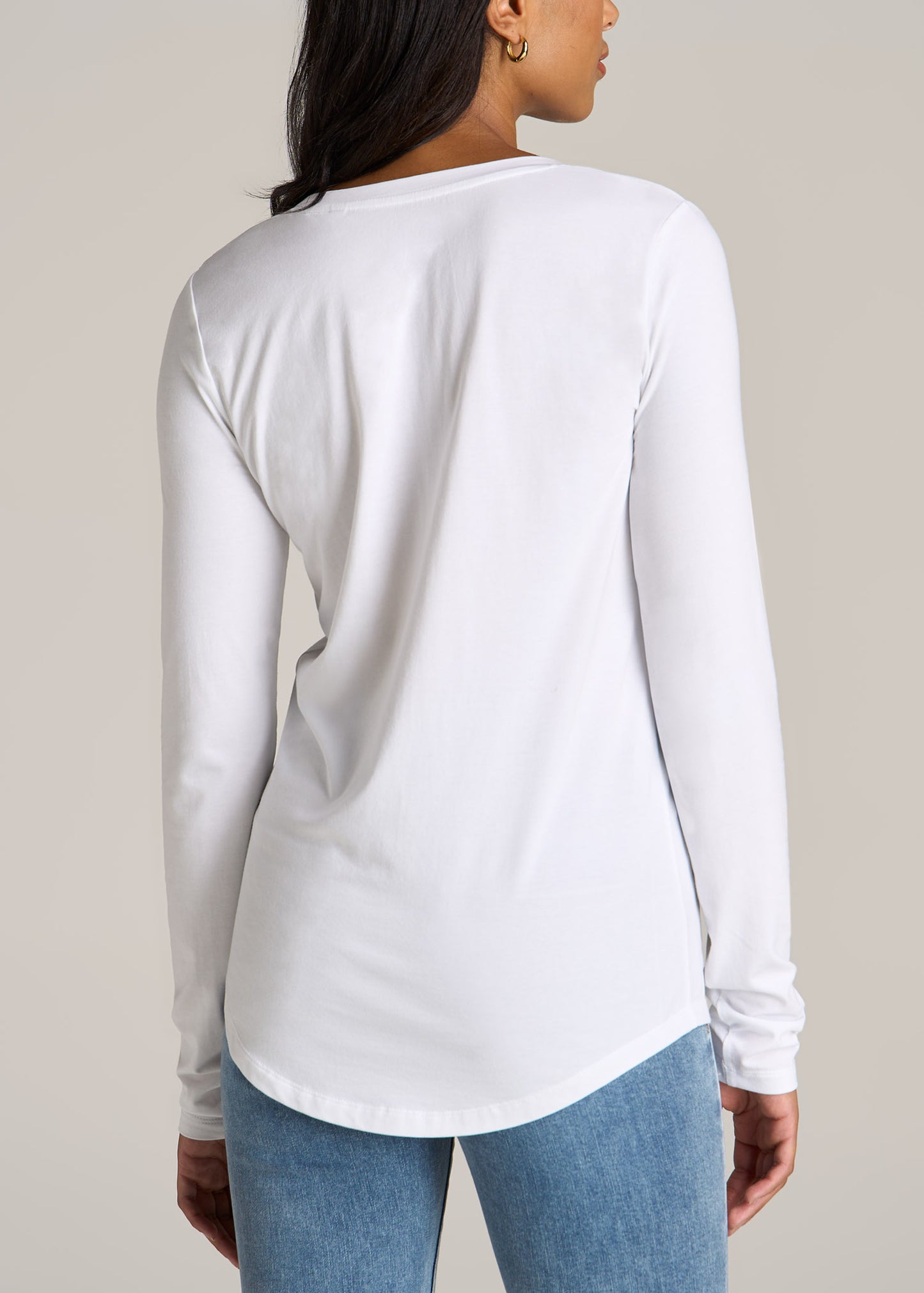 American-Tall-Women-Long-sleeve-scoop-v-neck-tee-white-back