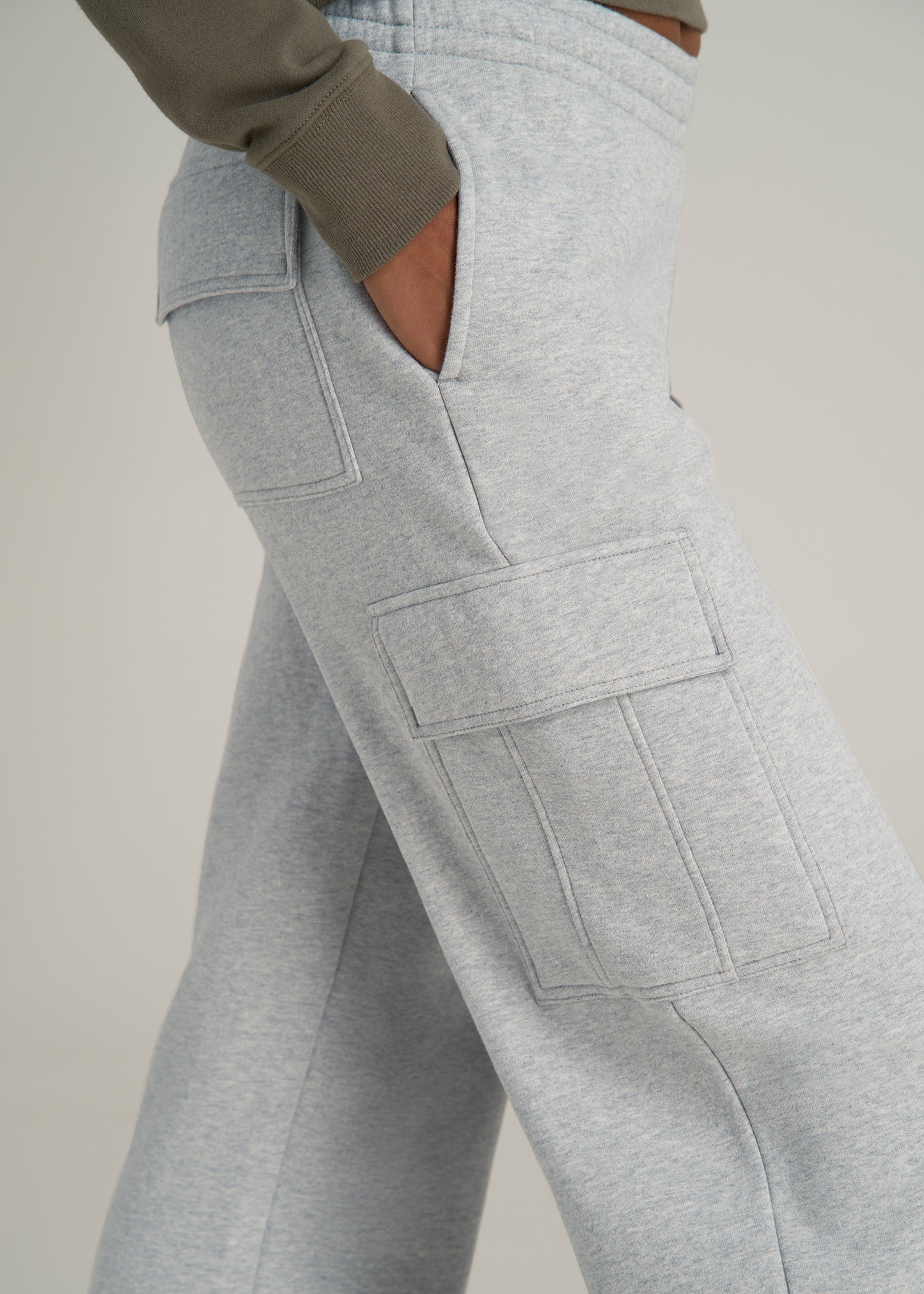 Mid Rise Cargo Fleece Sweatpants for Tall Women in Grey Mix