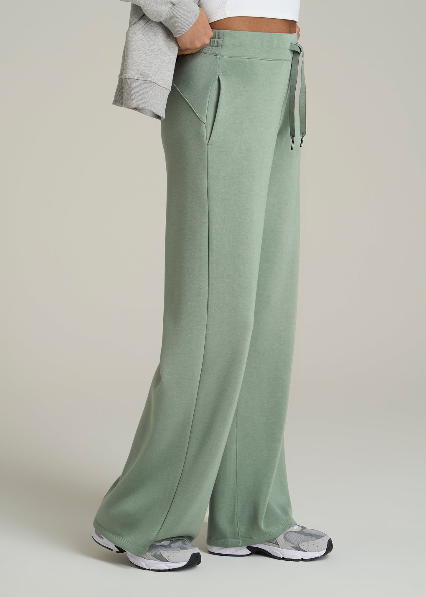 Pull-On Tie Waist Wide Leg Pants for Tall Women in Seagrass