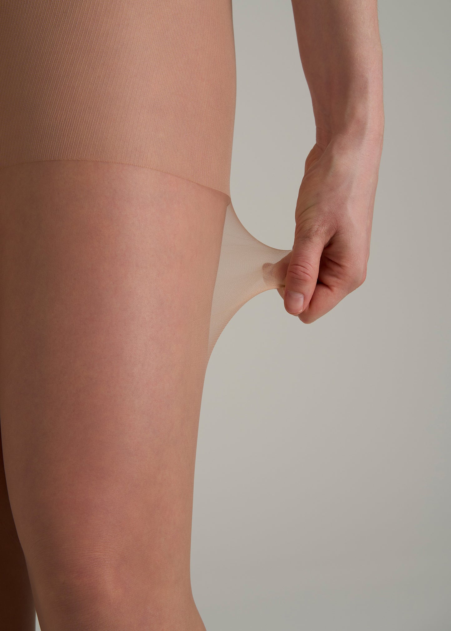 Ultra Sheer Pantyhose for Tall Women in Honey