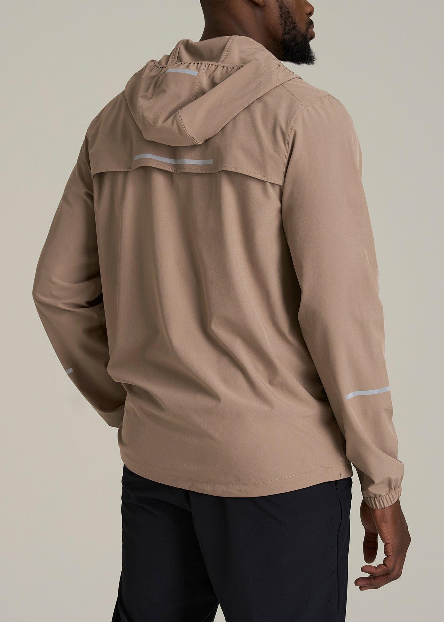 Featherweight Packable Anorak in Dark Sand