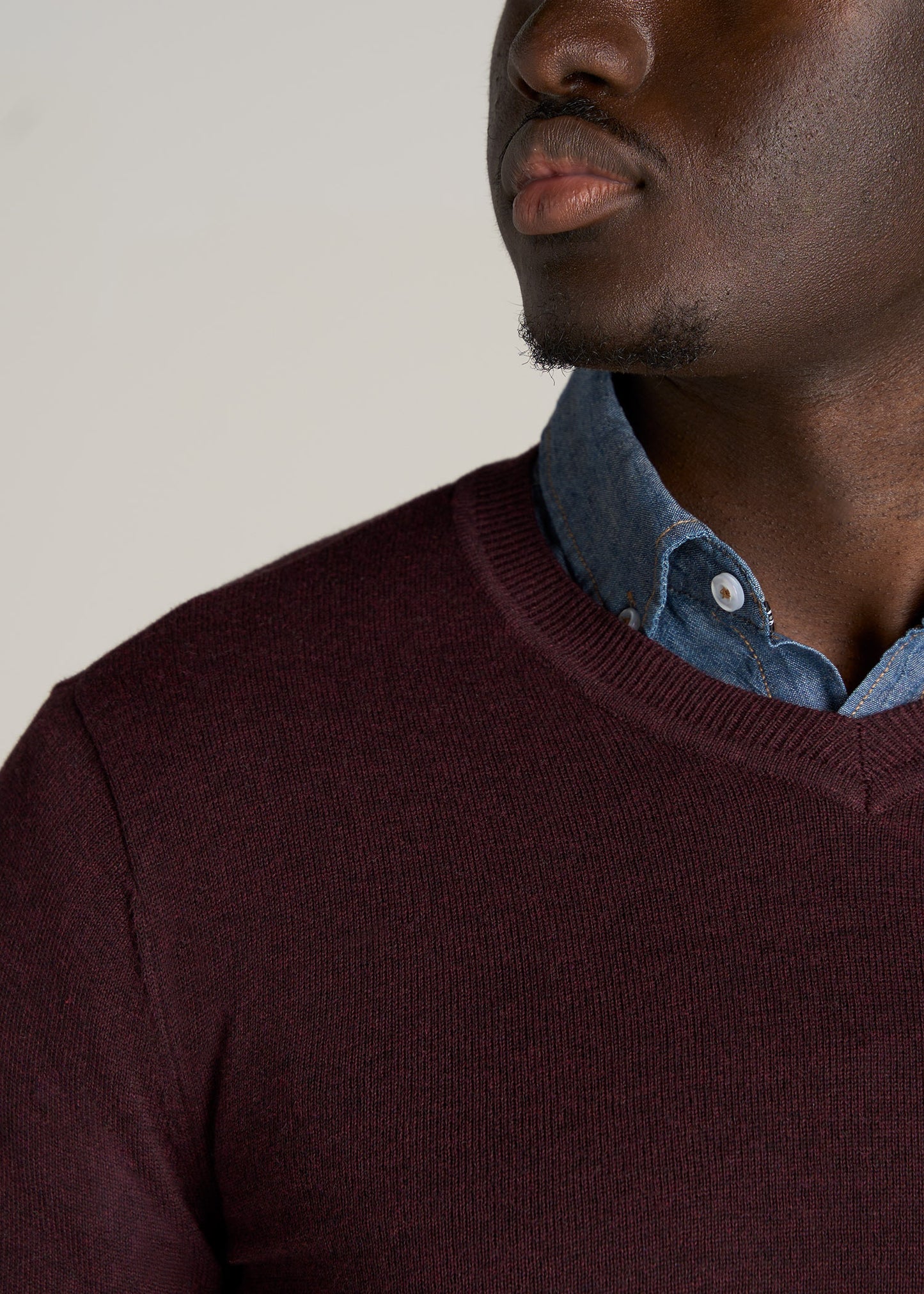    American-Tall-Men-Everyday-V-Neck-Sweater-Burgundy-Mix-detail