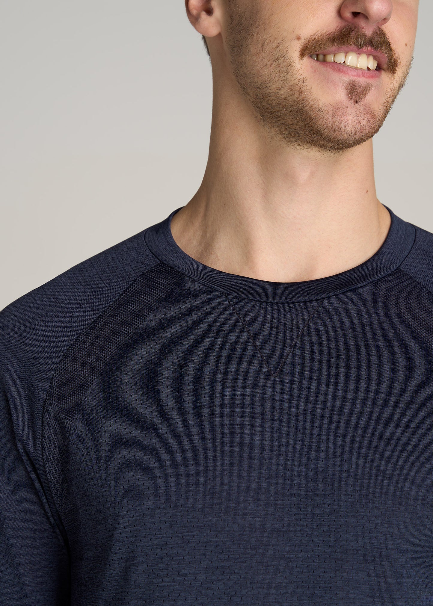     American-Tall-Men-Tech-Long-Sleeve-Raglan-Tee-Blue-Mix-detail