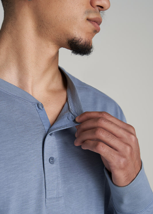       American-Tall-Men-Three-Button-Long-Sleeve-Slub-Henley-Chambray-detail