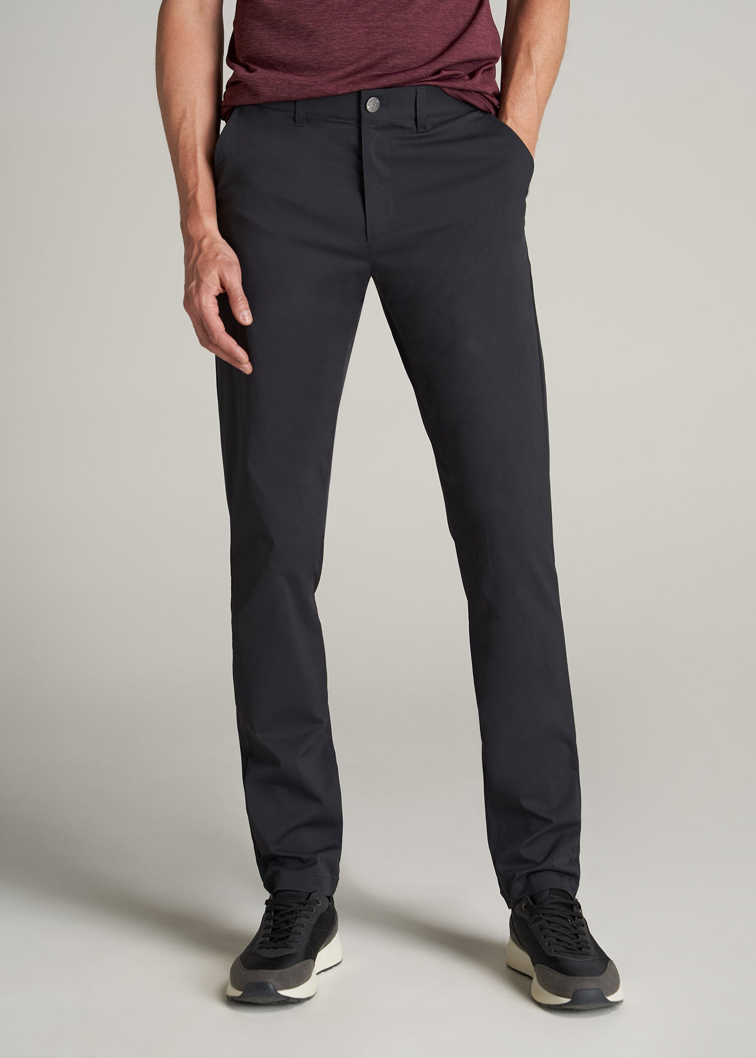 American-Tall-Men-Traveler-Chino-Pants-Black-front