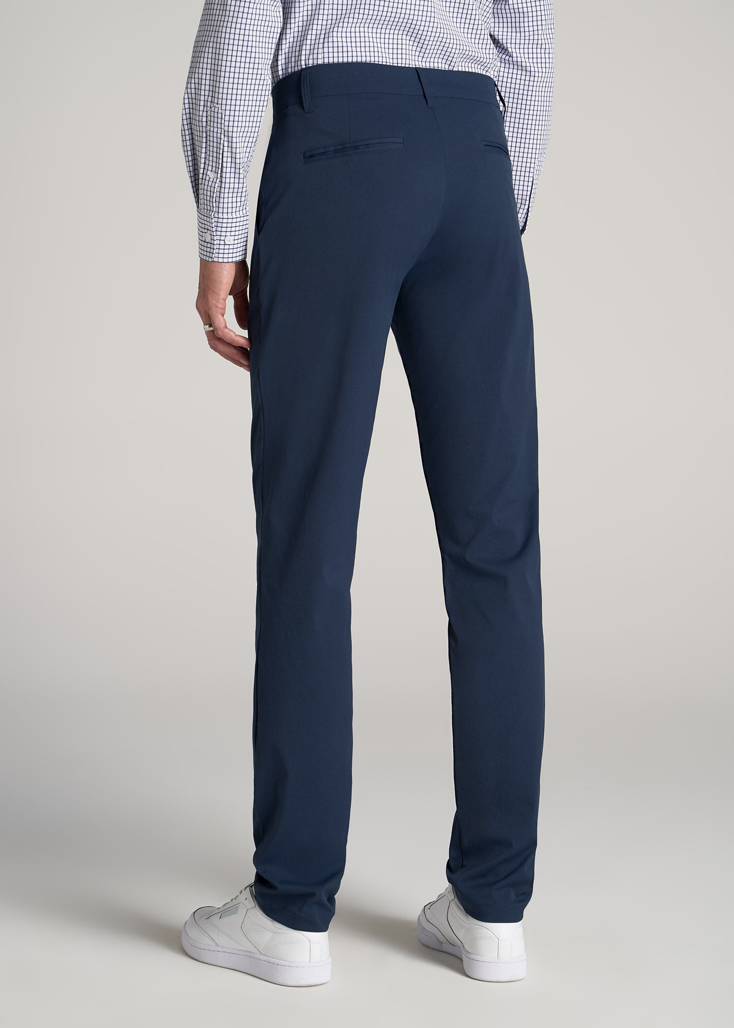    American-Tall-Men-Traveler-Chino-Pants-Marine-Navy-back