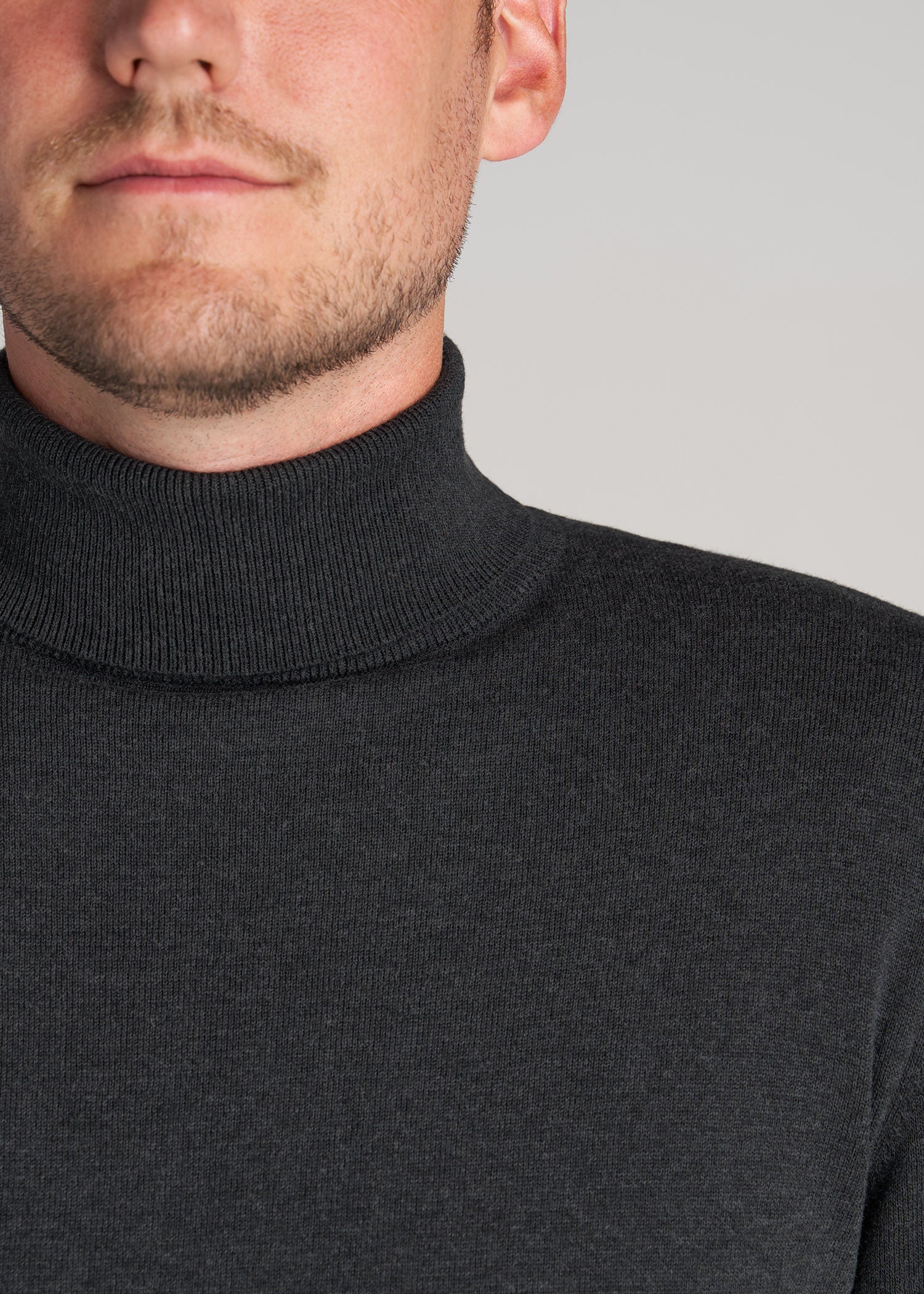       American-Tall-Men-Turtleneck-Charcoal-Mix-detail