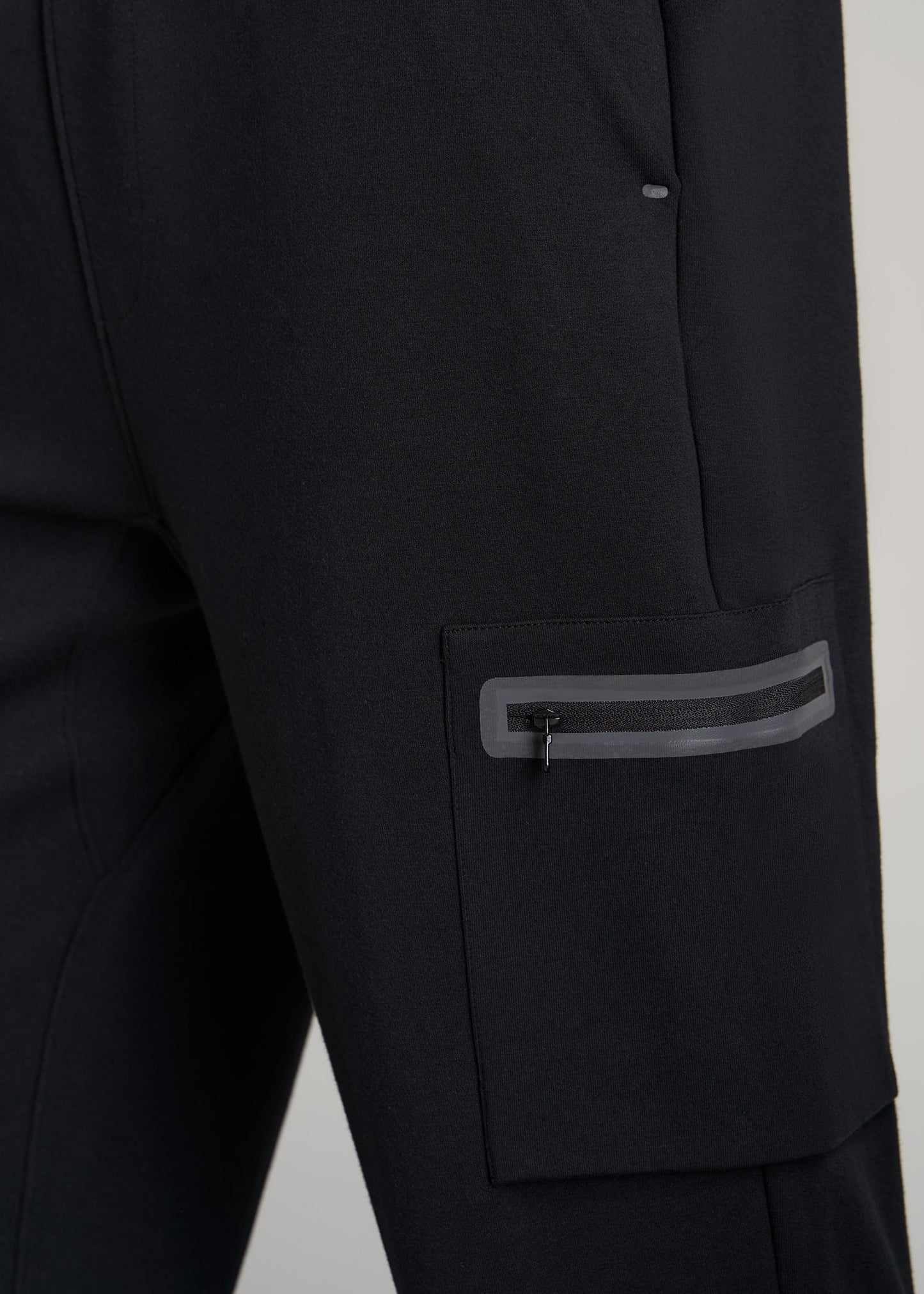       American-Tall-Men-Utility-Jogger-Black-detail