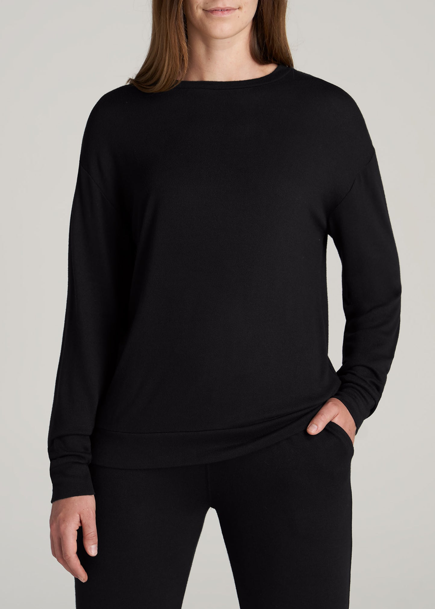       American-Tall-Women-COZY-Lounge-Crewneck-Ribbing-Black-front