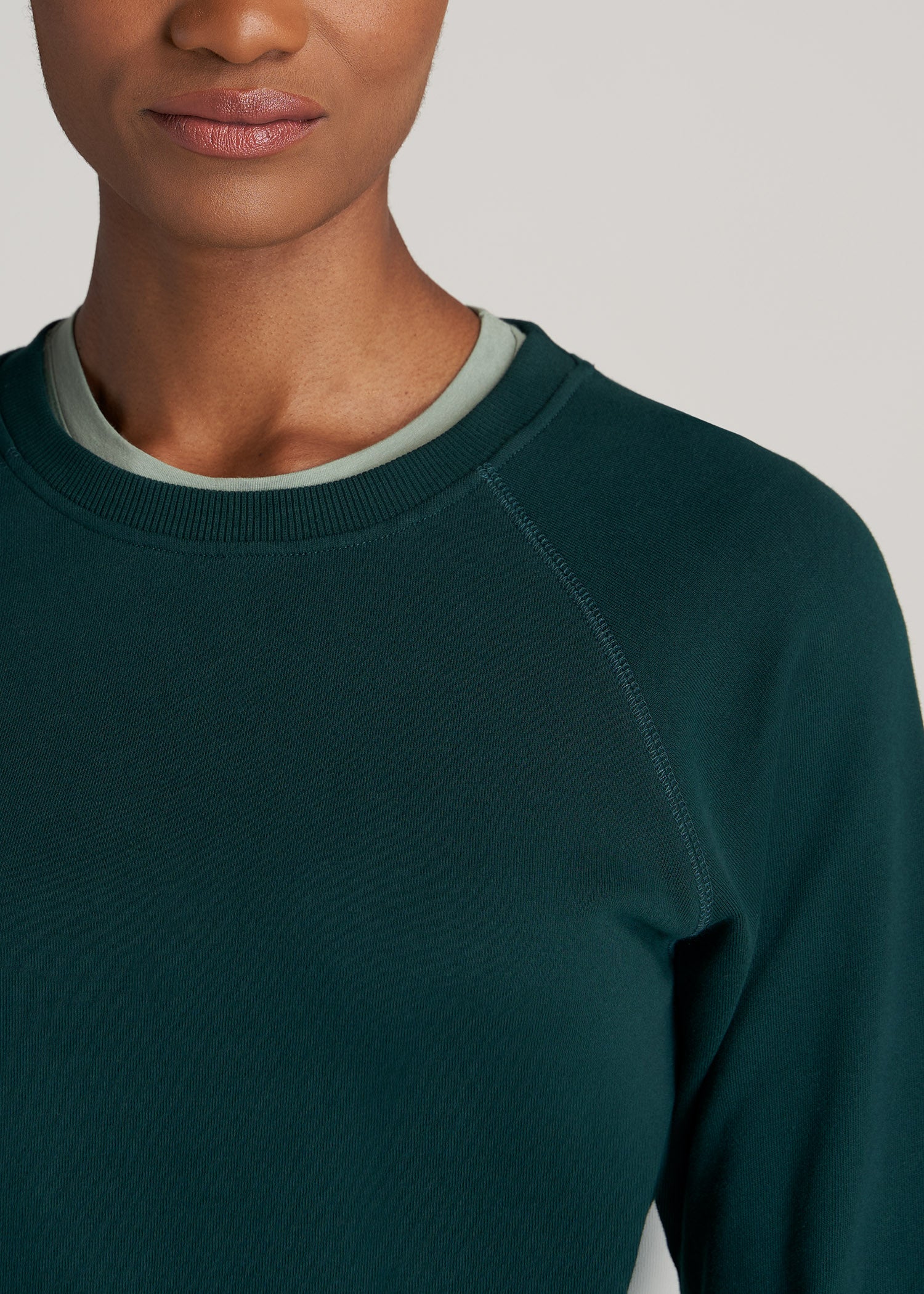       American-Tall-Women-French-Terry-Crewneck-Regular-Emerald-detail