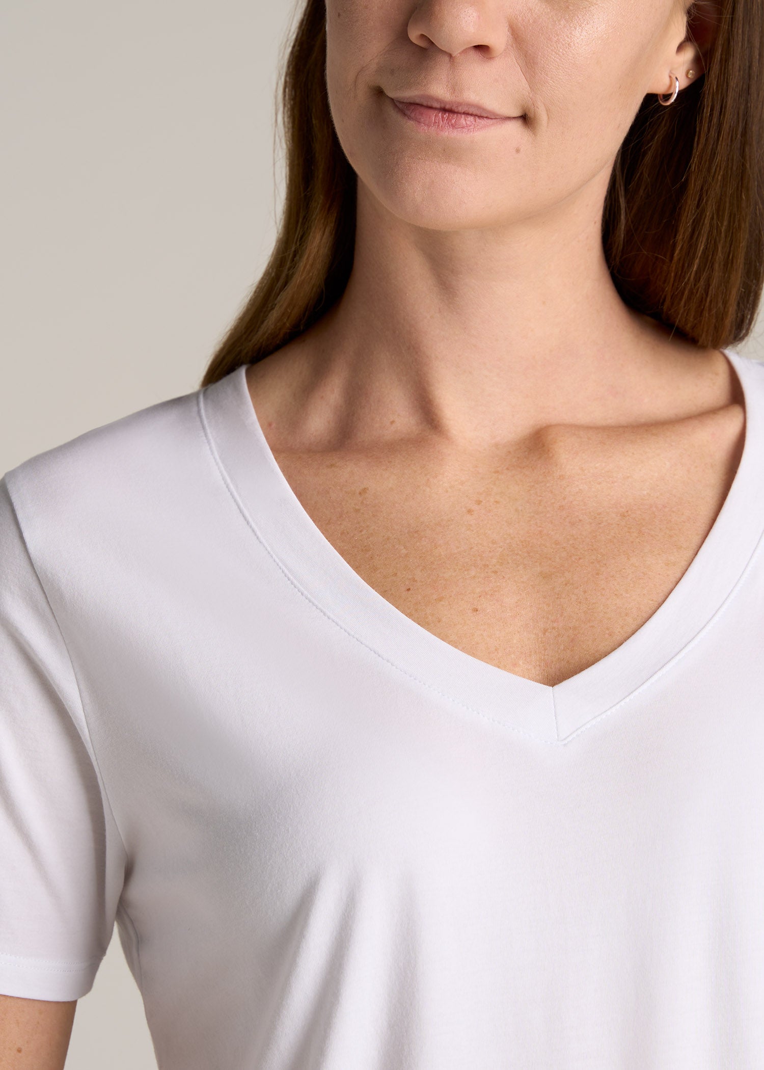     American-Tall-Women-Scoop-V-Neck-Tee-Ecru-detail